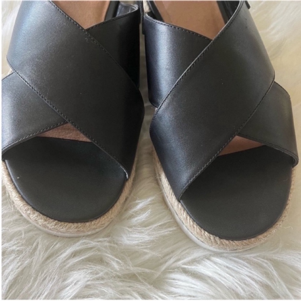 Caslon gold & black Bundle of TWO Sandals Size 8 - Picture 3 of 7